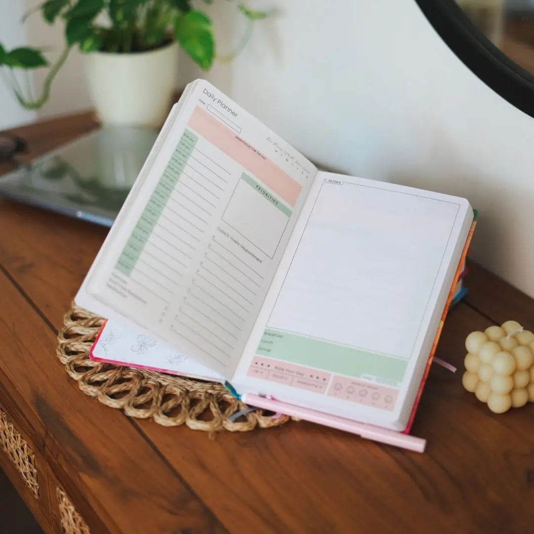 ELEVATE YOUR EVERYDAY PINK - UNDATED DAILY PLANNER